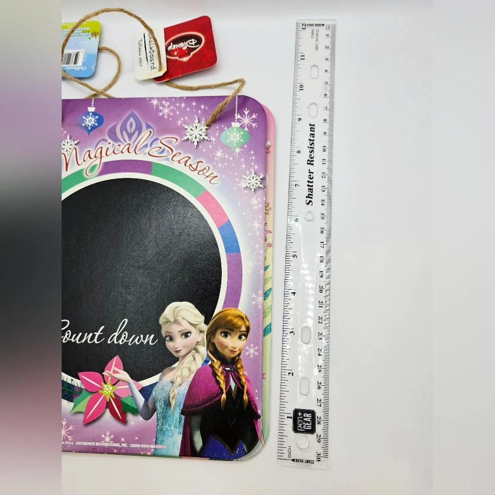 2 Disney Frozen Anna and Elsa Children's Hanging Chalkboards with tags‎